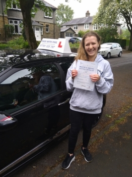 Huge congratulations go to Abby, after passing her test today in Buxton at the first attempt and with only 6 driver faults. She joins the exclusive club of passing both theory and driving tests first time. A great drive, well done. It´s been an absolute pleasure taking you for lessons, enjoy your independence and stay safe 😁