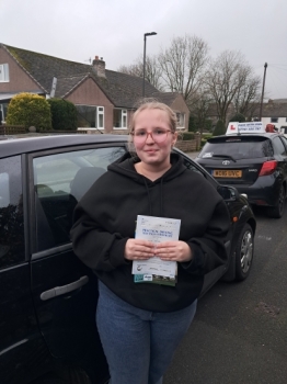 Huge congratulations go to Alice, who passed her driving test today with only 4 driver faults.<br />
You&acute;ve worked hard for that, well done.<br />
Its been a pleasure taking you for lessons, enjoy your independence and stay safe 👏👏👏👏