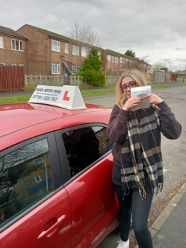 Huge congratulations go to Ella who passed her driving test today in Buxton and with only 2 driver faults.<br />
Great drive, well done you. It´s been an absolute pleasure taking you for lessons, enjoy your independence and stay safe 👏👏👏👏👏