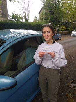 Huge congratulations go to Elspeth who passed her driving test this morning at the first attempt and with only 5 driver faults.<br />
She´s joins my exclusive club of passing both theory and driving tests first time.<br />
It´s been an absolute pleasure taking you for lessons, enjoy your independence and stay safe 👏👏👏👏