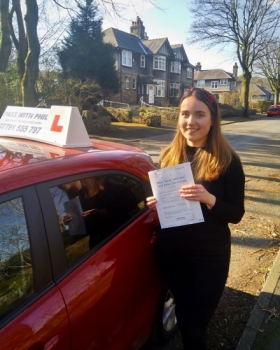 Huge congratulations go to Imogen, who passed her driving test today in Buxton at the first attempt and with only 6 driver faults. She joins the exclusive club of passing both theory and driving tests first time. It´s been an absolute pleasure taking you for lessons. Enjoy your independence and stay safe 😊