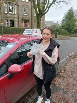 Massive congratulations go to Natalie, who passed her driving test today in Buxton and with only 3 driver faults.<br />
It´s been an absolute pleasure taking you for lessons. Enjoy your independence, have a wonderful Christmas and stay safe. 👏👏👏