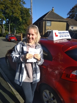 Massive congratulations go to Sophie, who passed her driving test today 1st time and with only 5 driver faults.<br />
You stayed calm, nailed the basics and smashed it, well done.<br />
It´s been an absolute pleasure taking you for lessons, enjoy your independence and stay safe 👏👏👏👏👏