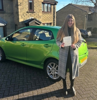 Huge congratulations go to Sophie W, who passed her test in Buxton and with just 2 driver faults. It´s been an absolute pleasure taking you for lessons, enjoy your independence and stay safe 👏👏👏👏👏
