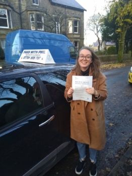 Massive congratulations to Beth who passed her driving test today in Buxton. Can´t begin to tell you the issue with nerves, but stayed calm and safe and nailed it. Well done Beth, great drive. Its been an absolute pleasure taking you for lessons. Enjoy your independence and stay safe.